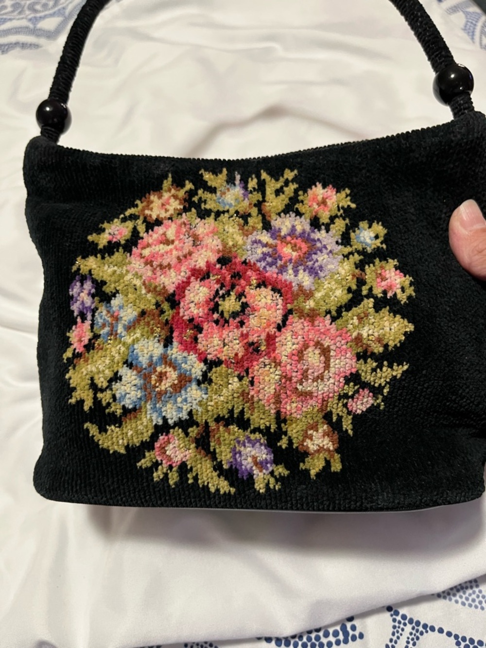 Feiler Black Floral Shoulder Bag - Elegant Women's Handbag